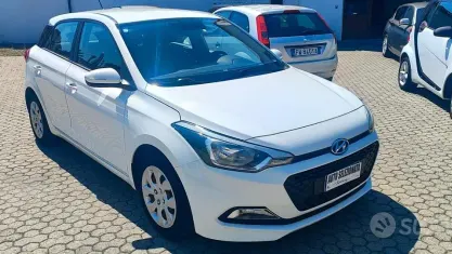 Usata Hyundai i20 Classic 75 CV (55 kW) 2018 Bianco Berlina