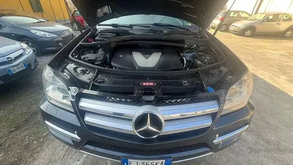 Begagnad Mercedes GL350 211 HK (155 kW) 2011 Grå SUV