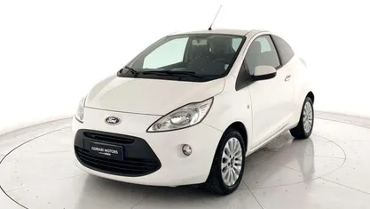 Usata Ford Ka Titanium 69 CV (50 kW) 2015 Berlina