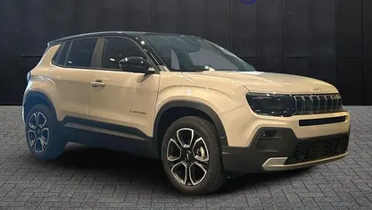 Usata 2025 Jeep Avenger Summit SUV | 26.100 € (Buon prezzo)