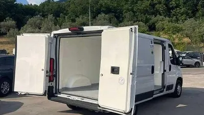 Nessuno(met.) Usata 2020 Fiat Ducato Furgone | 15.000 € (Buon prezzo)