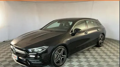 Usata Mercedes CLA35 AMG Shooting Brake AMG 306 CV (225 kW) 2021 Nero Station wagon