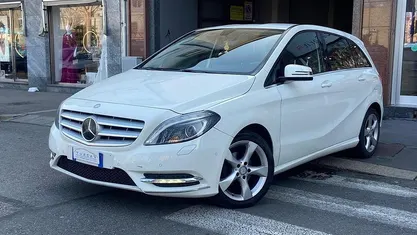 Usata Mercedes B180 Premium 122 CV (89 kW) 2012 Monovolume
