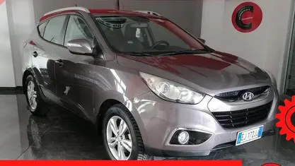 Grigio Usata 2011 Hyundai ix35 Comfort SUV | 8500 € (Buon prezzo)