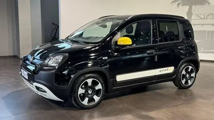 Nero Usata 2025 Fiat Panda Cross Cross Due volumi | 12.950 € (Buon prezzo)