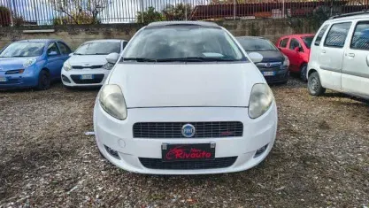 Usata Fiat Grande Punto Sport 90 CV (66 kW) 2007 Bianco Utilitaria