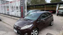 Marrone Usata 2011 Ford Fiesta Titanium Tre volumi | 4499 € (Buon prezzo)
