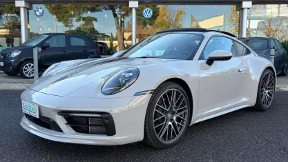 Usata Porsche 992 Chrono 385 CV (283 kW) 2022 Gesso Berlina
