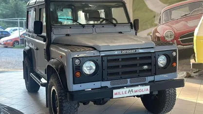 Usata Land Rover Defender 122 CV (89 kW) 2006 SUV