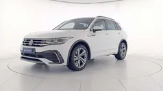 Pure white Usata 2022 VW Tiguan R-line SUV | 28.900 € (Buon prezzo)