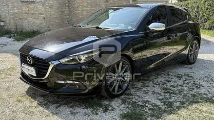 Usata Mazda 3 Exceed 105 CV (77 kW) 2017 Nero Utilitaria