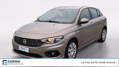 Beige Usata 2017 Fiat Tipo Easy Tre volumi | 9400 € (Buon prezzo)