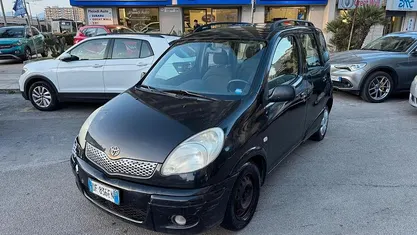 Usata Toyota Yaris Verso 87 CV (63 kW) 2004 Monovolume