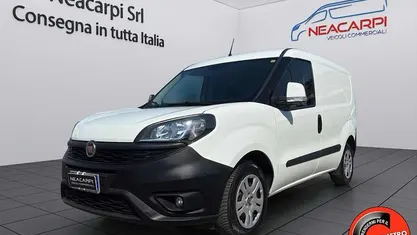 Usata Fiat Doblò 95 CV (69 kW) 2019 Bianco pastello Monovolume