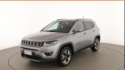 Usado Jeep Compass Limited 120 HP (88 kW) 2018 Cinzento SUV