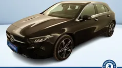 Nero metallizzato Usata 2024 Mercedes A180 Advanced Plus Tre volumi | 33.100 € (Buon prezzo)
