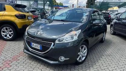 Usata Peugeot 208 Active 68 CV (50 kW) 2012 Utilitaria