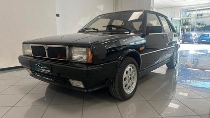 Usata Lancia Delta 140 CV (102 kW) 1990 Blu Utilitaria