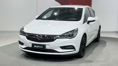 Bianco Usata 2017 Opel Astra Innovation Tre volumi | 8900 € (Buon prezzo)