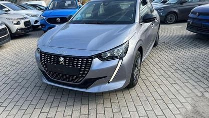 Usata Peugeot 208 Active 101 CV (74 kW) 2024 Grigio Utilitaria