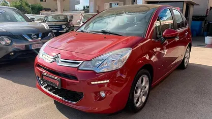 Rosso Usata 2014 Citroën C3 Exclusive Due volumi | 4999 € (Buon prezzo)