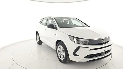 Usata Opel Grandland X Business Edition 131 CV (96 kW) 2024 Bianco SUV