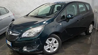 Begagnad Opel Meriva 120 HK (88 kW) 2014 Grön Minibuss