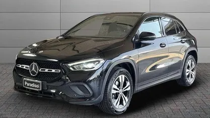 Nero Usata 2023 Mercedes GLA200 SUV | 36.300 € (Buon prezzo)
