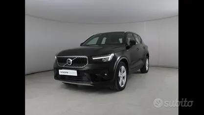 Usata Volvo XC40 Core 129 CV (94 kW) 2022 Nero SUV