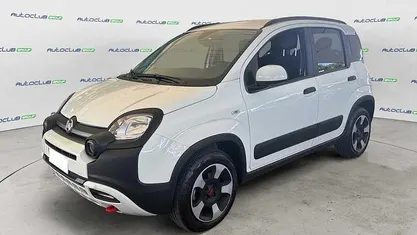 Bianco Usata 2024 Fiat Panda Cross Cross Due volumi | 13.900 € (Buon prezzo)