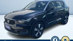Usata 2018 Volvo XC40 Momentum SUV | 24.200 € (Buon prezzo)