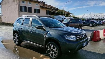 Begagnad Dacia Duster Prestige 115 HK (84 kW) 2022 Grå SUV