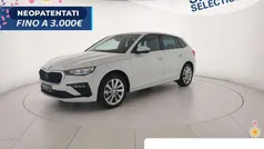 Bianco luna metallizzato Usata 2024 Skoda Scala Style Due volumi | 18.900 € (Ottimo prezzo)
