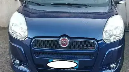 Usata Fiat Doblò Emotion 90 CV (66 kW) 2010 Bluazzurro Monovolume