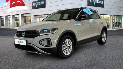 Usata 2022 VW T-Roc Life SUV | 20.300 € (Buon prezzo)