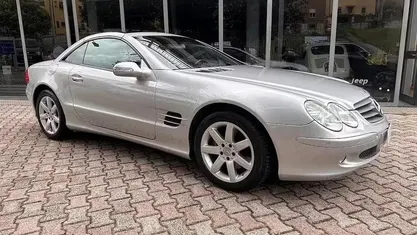 Usata Mercedes SL500 Elegance 306 CV (225 kW) 2002 Grigio Cabrio