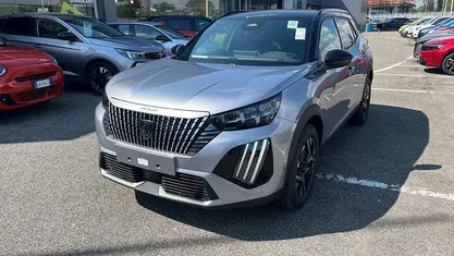 Nuova Peugeot 2008 GT 145 CV (106 kW) 2025 Grigio SUV