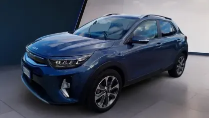 Usata Kia Stonic Style 120 CV (88 kW) 2023 Blu SUV