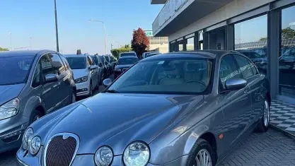 Usata Jaguar S-Type Classic 207 CV (152 kW) 2007 Grigio Berlina