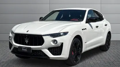 Usata Maserati Levante GranLusso 250 CV (183 kW) 2020 Bianco SUV