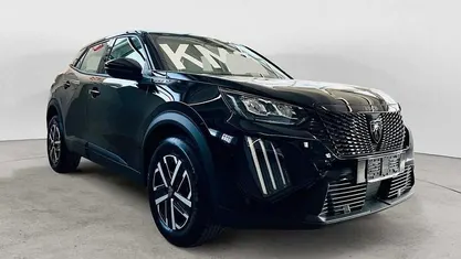 Usata 2025 Peugeot 2008 Style SUV | 26.100 € (Buon prezzo)