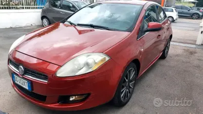Usata Fiat Bravo Emotion 120 CV (88 kW) 2007 Rosso Utilitaria