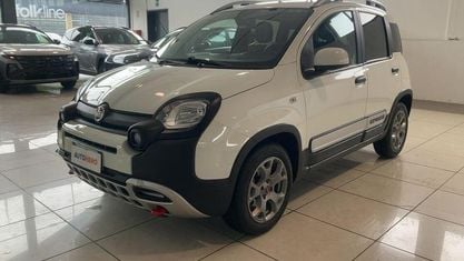 Usata Fiat Panda Cross Cross 69 CV (50 kW) 2022 Bianco Utilitaria