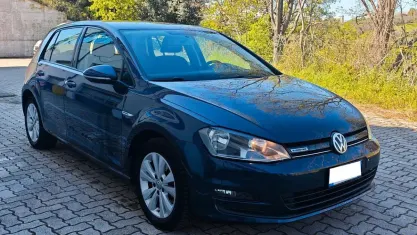 Usata VW Golf VII 110 CV (80 kW) 2015 Bluazzurro Berlina