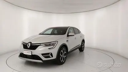 Usata Renault Arkana Intens 145 CV (106 kW) 2022 Bianco SUV