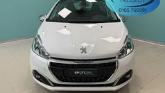 Bianco Usata 2017 Peugeot 208 Allure Due volumi | 9900 € (Buon prezzo)