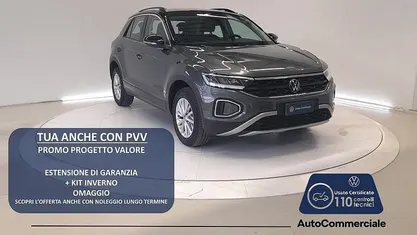 Usata 2024 VW T-Roc Life SUV | 27.200 € (Buon prezzo)