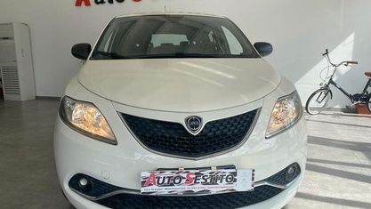 Usata Lancia Ypsilon S 95 CV (69 kW) 2016 Bianco Utilitaria