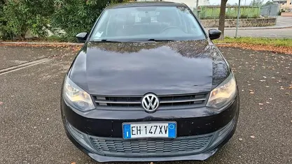 Nero Usata 2011 VW Polo Tre volumi | 6800 € (Buon prezzo)