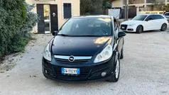 Nero Usata 2009 Opel Corsa Club Tre volumi | 2999 € (Buon prezzo)